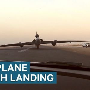 The U-2 Spy Plane Lands With A "Controlled Crash" Every Time - YouTube
