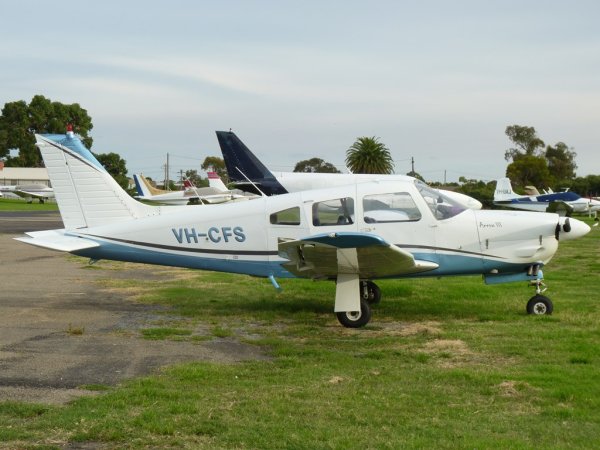 VH-CFS Piper PA-28R Arrow III YMMB 20160331
