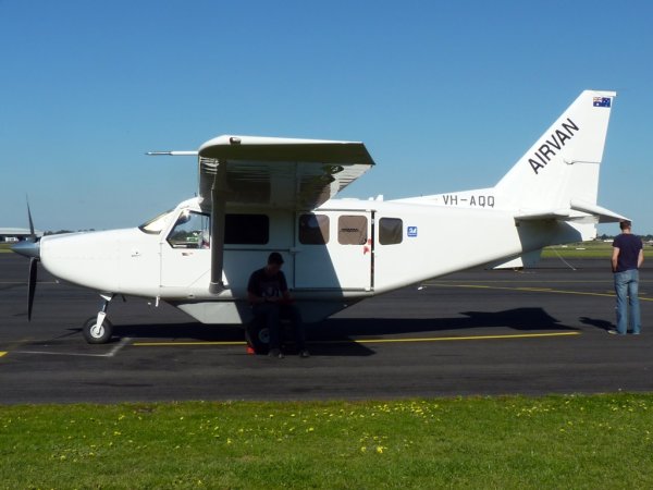 VH-AQQ GA-8 Airvan YMMB 20141003