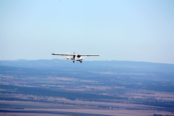 Tomo in flight