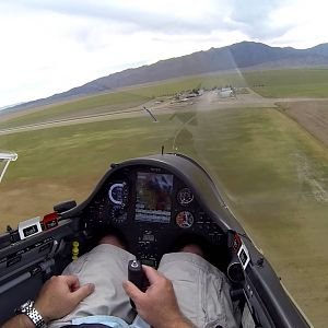 Glider Does 2 Low Passes and Lands - YouTube