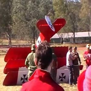 Red Baron Crash - Land and Air Spectacular Emu Gully 2013 - YouTube