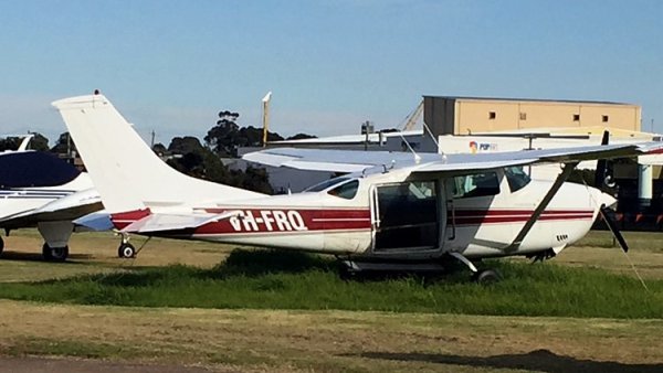 Cessna U206F VH-FRQ YMMB 20200611.JPG