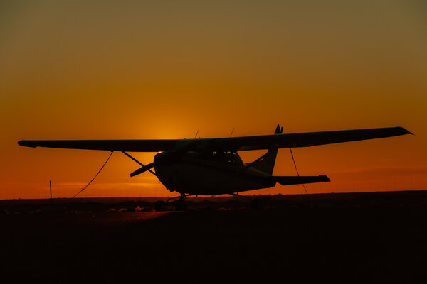 1015683329_WilliamCreekFly-in-24.thumb.jpg.553e5b82511a7d953d4713ecc79b7782.jpg