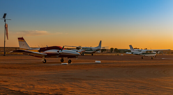 1323155857_WilliamCreekFly-in-29.thumb.jpg.ea2e1737fbac3e8d71e4c819f2fc6e82.jpg