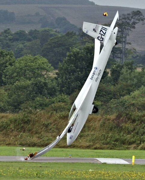 803075633_glider2.thumb.jpg.7f78eb08e22948716c594e251e16a53c.jpg