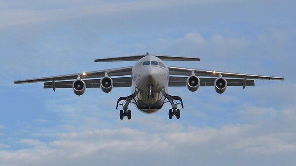 BAe-146_Avro_RJ85_THF.jpg_thumb.accb8fbf7b55ec1afe23113f93347fb0.jpg