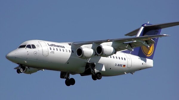 BAe146-200AVRORJ85.jpg_thumb.c0e4d4e2f79ae9ff6c6b732f215da8cc.jpg