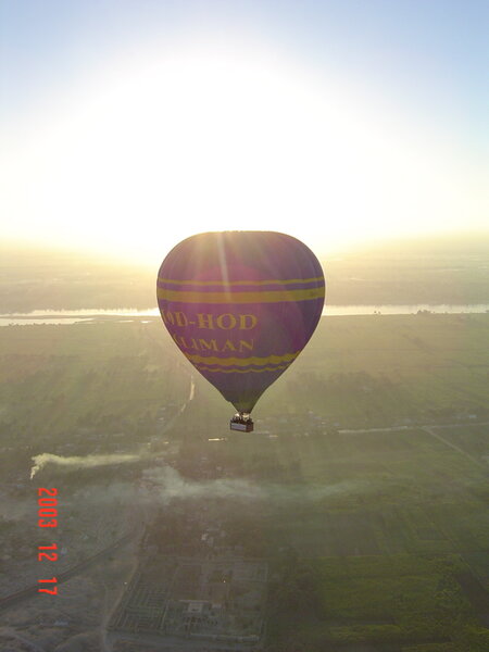 Balooning-Aswan.thumb.jpg.e94d8065a2fe9f3a959dbc6dc2f36f5b.jpg