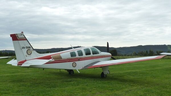 BeechcraftBonanzarearVH-RNMYLIL13112011.jpg_thumb.c87507f630a976c781920cc663ff0b85.jpg