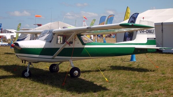 Cessna150VH-DMJYMAV20150301.JPG_thumb.9a1615d1c4e4151de4811590e014846f.JPG