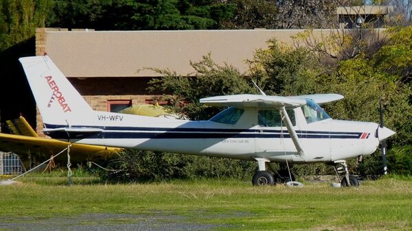 Cessna152AerobatVH-WFVYMMB20110611.jpg_thumb.766822ff134164fa9c6934a6629f7fb4.jpg