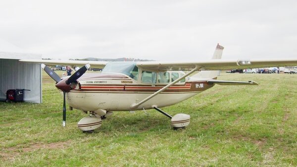 Cessna207StationairIIVH-JWA.jpg_thumb.cb778ebaa3ee9424caa95499e8a9529f.jpg