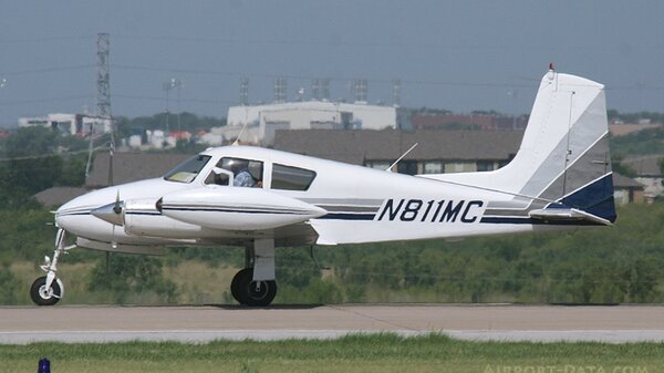Cessna3101956N811MC.jpg_thumb.cf53faff7b6623485733540fa7034bd3.jpg