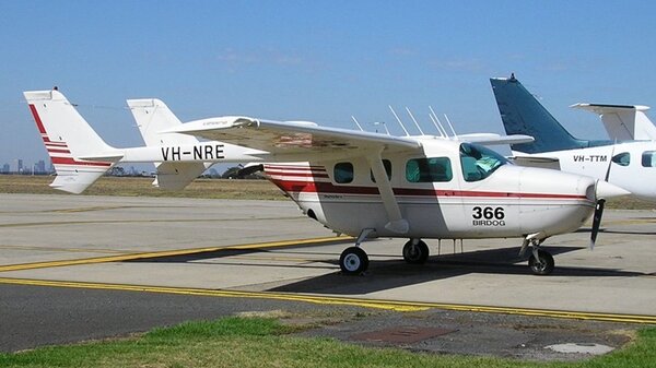 Cessna337SkymasterVH-NREYMEN20070321.jpg_thumb.ba3ffd7f0b6c5ce7831a6a73ba76d2a8.jpg