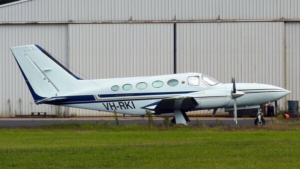 Cessna421CVH-RKIYMMB20130423.JPG_thumb.1b01f4610cf226a6be829cfa4f7c4799.JPG