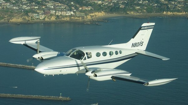 Cessna421N80RS.jpg_thumb.214d5d87d6842f5fc595ccb7549b1136.jpg