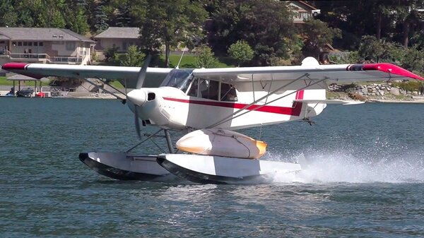 ChristenA-1Huskyseaplane.jpg_thumb.93685efa5a15079f652705c2bb0d2d6e.jpg