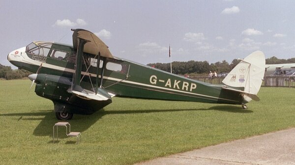 DH-89aDragonRapide-DominieG-AKRPEGBKPhotobySimonPalmer.jpg_thumb.feb349cdd26d79b1a626155775de8484.jpg