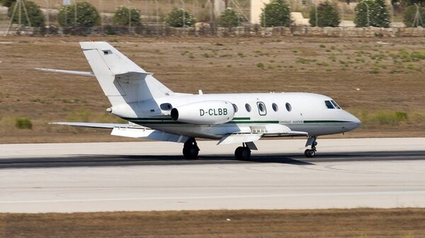 DassaultFalcon20D-CLBB.jpg_thumb.4a3f32c39335319653b595ef09160ee9.jpg