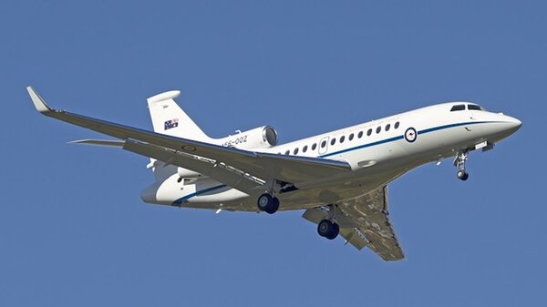 DassaultFalcon7XRAAFA56-002.jpg_thumb.92170c73190bb32b41063f9dbb6159c3.jpg