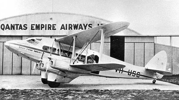 De-Havilland-DH86-Express-Qantas.jpg_thumb.70e02a0fd57b947f613714c9de81dfd1.jpg