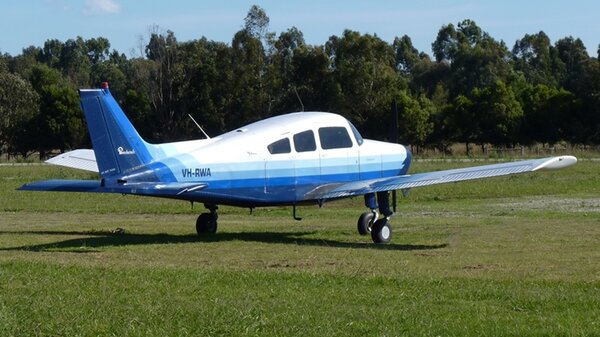 VH-RWA-Beech-Musketeer-YCEM-20120415.jpg_thumb.566a43b76acc0ca1be99692d84d3bfa5.jpg