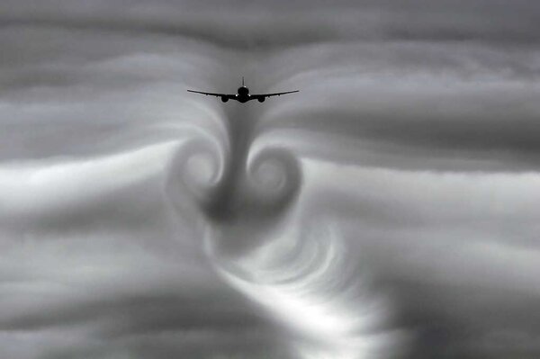 WakeTurbulence_Grey.thumb.jpg.e5f082ab559c0ec9a8c173f5728f7603.jpg