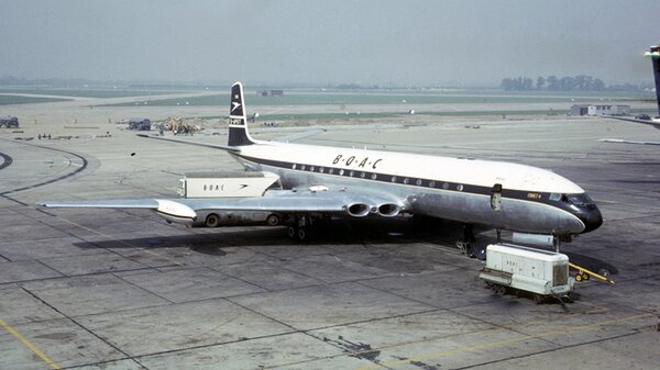 de-Havilland-Comet-4BOAC.jpg_thumb.d95ee2e8cc71ae2aa5b43413454187e0.jpg