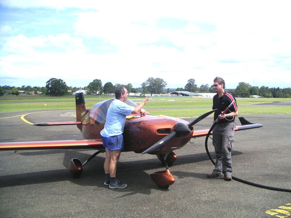 fuelling.thumb.JPG.2c24f06a7192a65b7a7d386e18ddb1cd.JPG