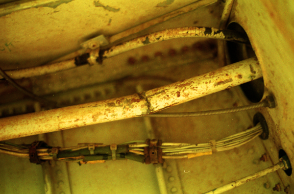 1217477077_12VH-DYDbrokenlandinggearpushrodsmall.thumb.png.9e8b6143b83cc89b1f44713ce8759471.png
