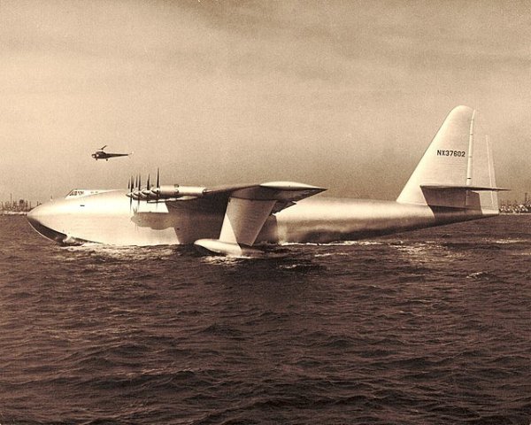 H-4_Hercules_2.jpg