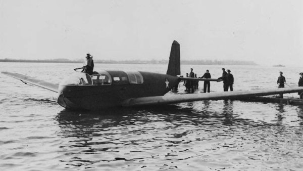 Bristol_XLRQ-2.thumb.jpg.feefb440627d3f191f6d30c263d18d8a.jpg