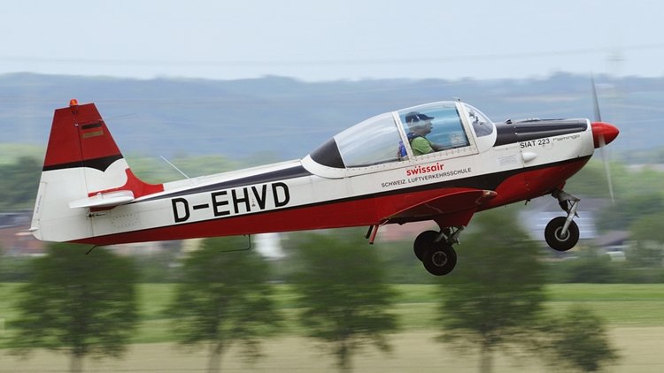 More information about "MBB 223 Flamingo"