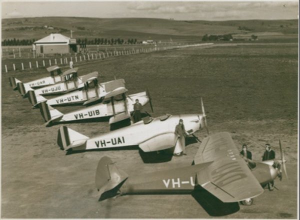 RoyalAeroClubParafield.thumb.jpg.4eba0332145af5c255817090acd891dc.jpg