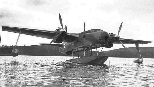 blackburnb-2001.thumb.jpg.c4473ef72e7e3eaf15fd15bc89ee9e03.jpg