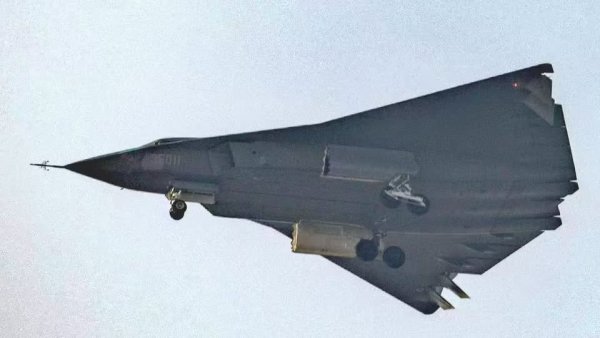 Chinesesuperweapon.thumb.jpg.e8b99fda977e9267e635984f8387ee74.jpg