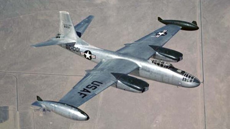 More information about "North American B-45 Tornado"